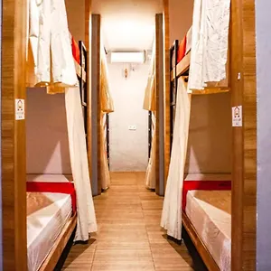 Hotel Reddoorz Near Ngurah Rai Airport Kuta, Kuta (Bali)